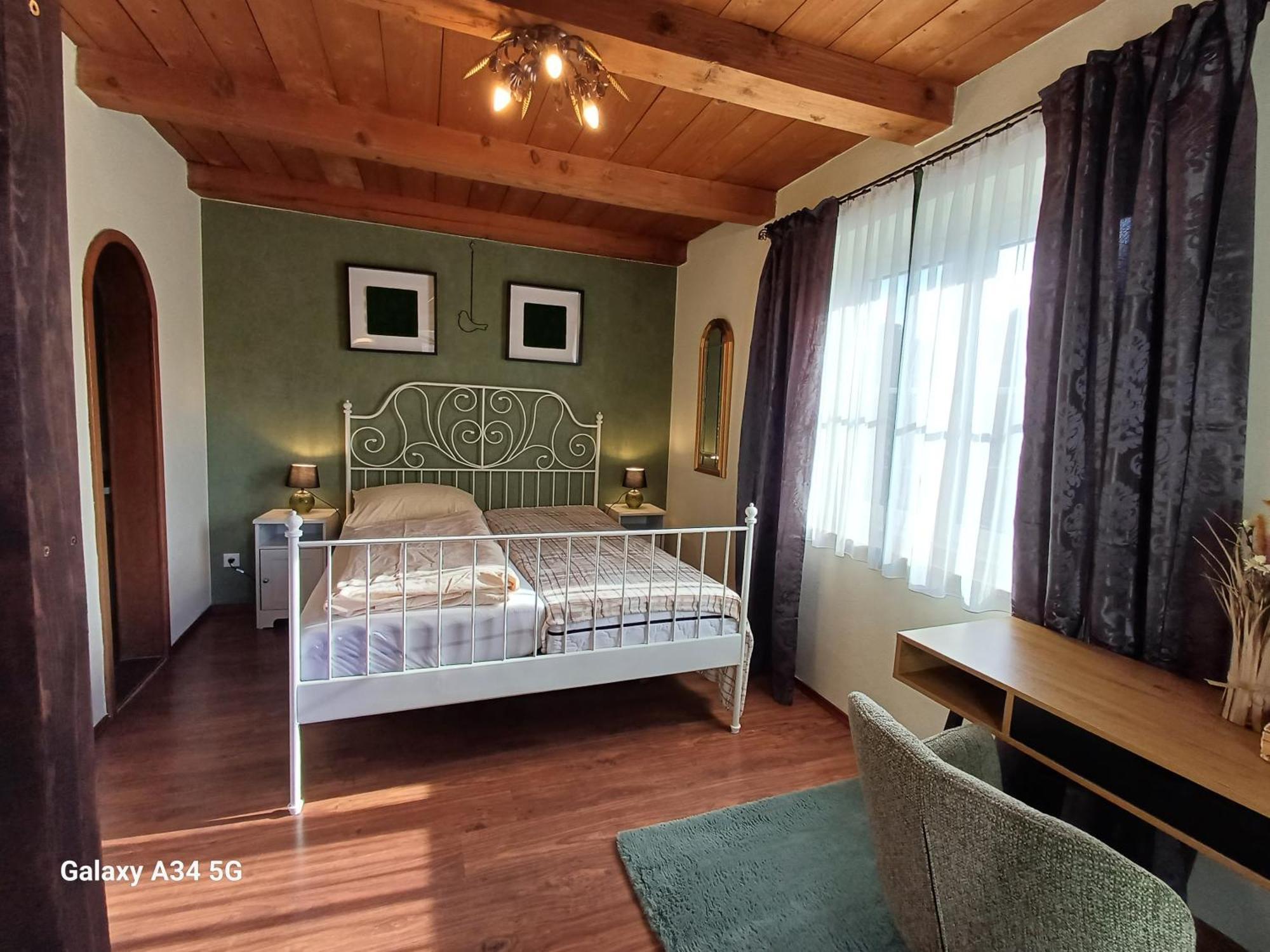 Haus Am Moos Bed & Breakfast ซาลซ์บูร์ก ภายนอก รูปภาพ